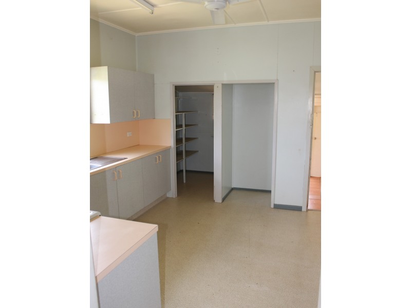 53 Fielding  Street, Gayndah QLD 4625