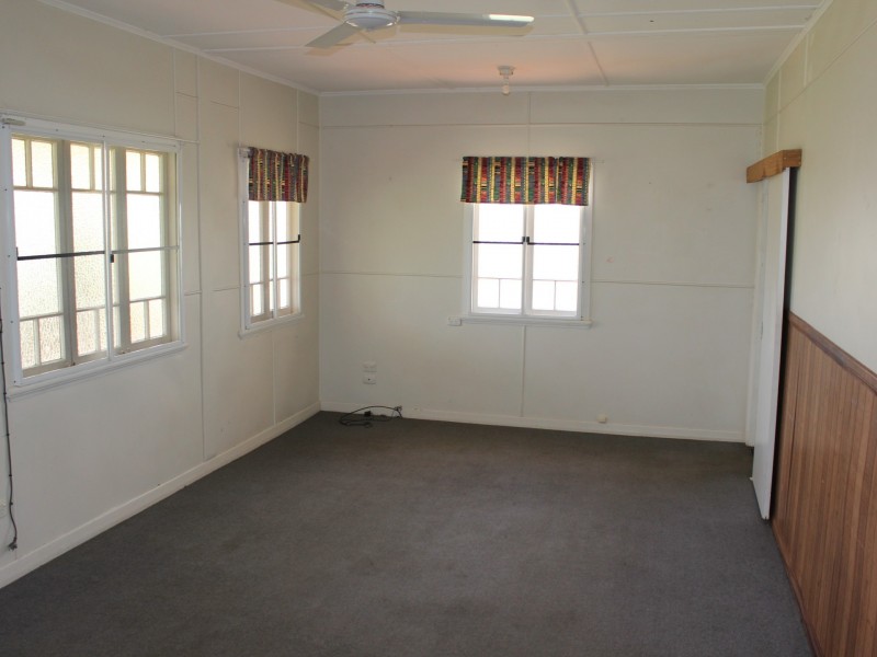 53 Fielding  Street, Gayndah QLD 4625