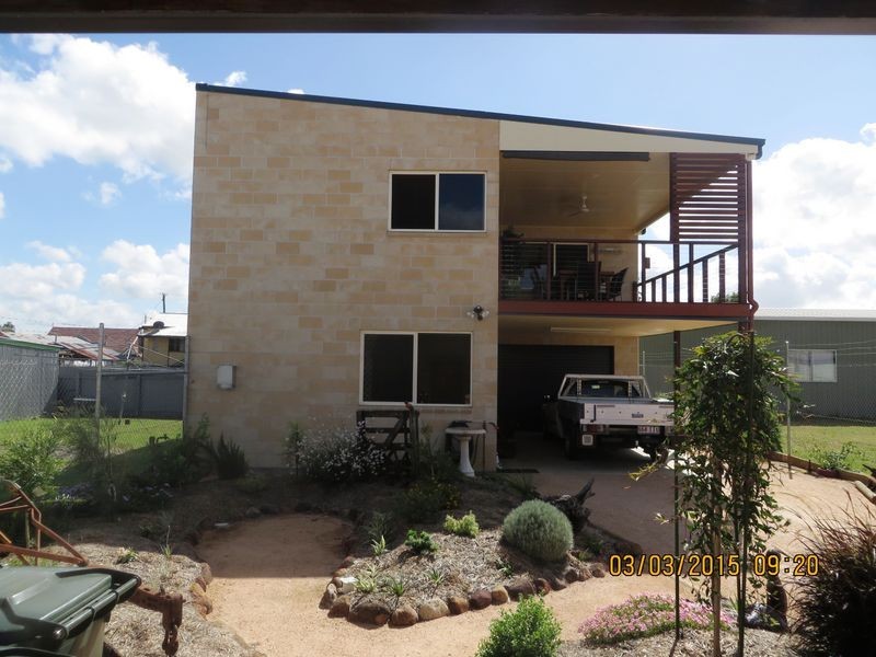 25 Edward St, Biggenden QLD 4621
