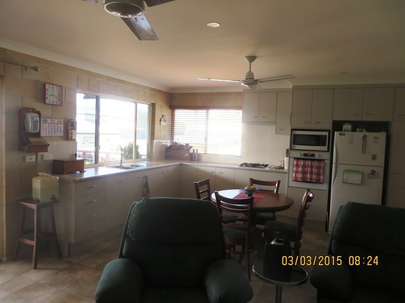 25 Edward St, Biggenden QLD 4621