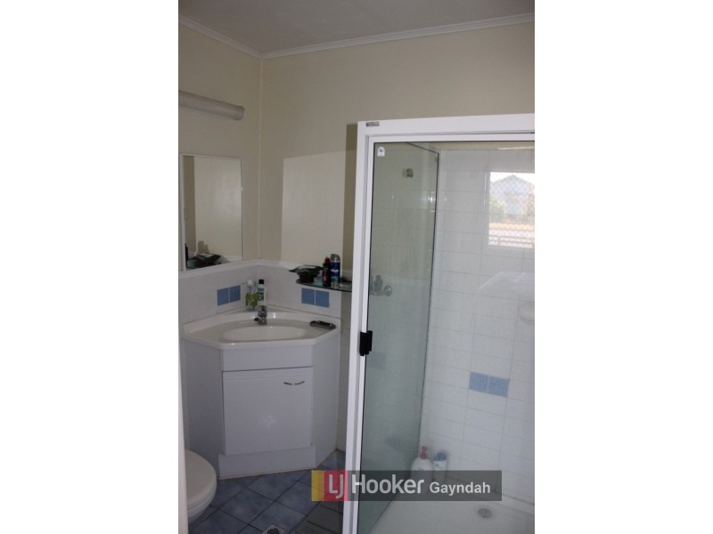 24 Barrow St, Gayndah QLD 4625