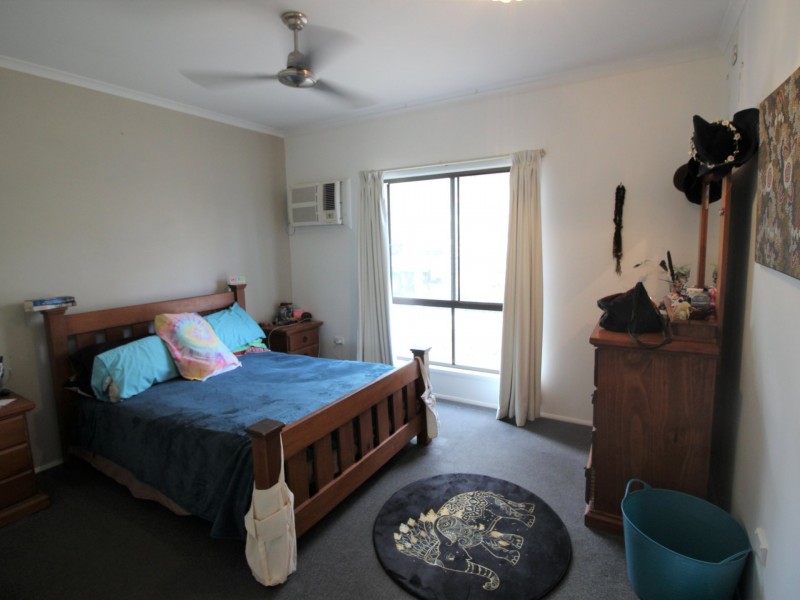 2 Huth Rd, Mount Perry QLD 4671