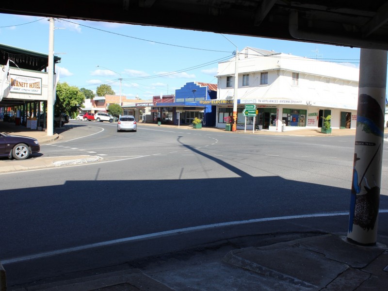 2 Meson St, Gayndah QLD 4625