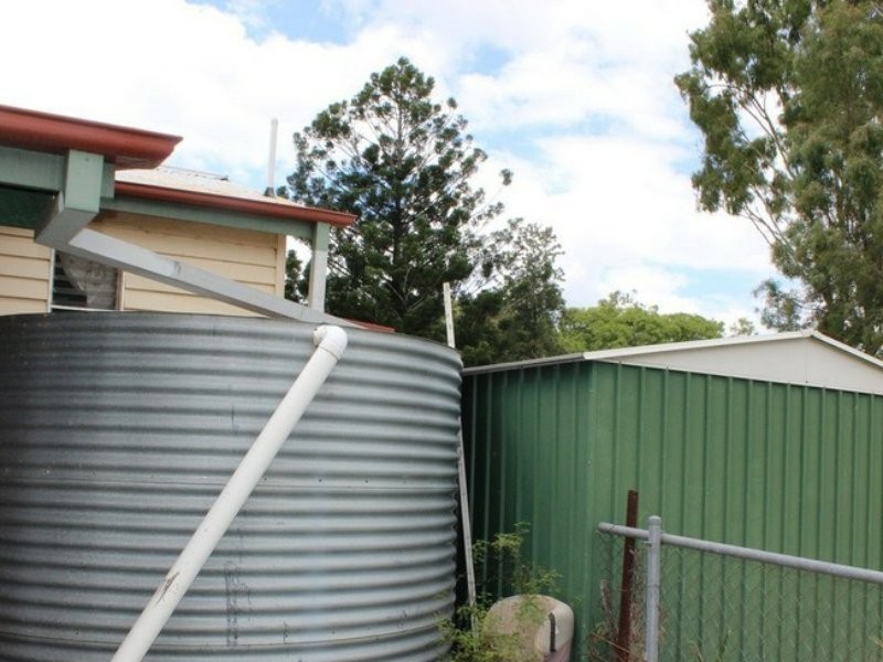 36 Old Maryborough Rd, Gayndah QLD 4625