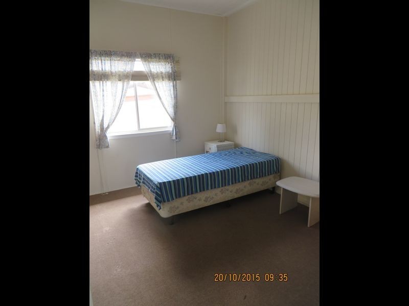 54 Fielding St, Gayndah QLD 4625