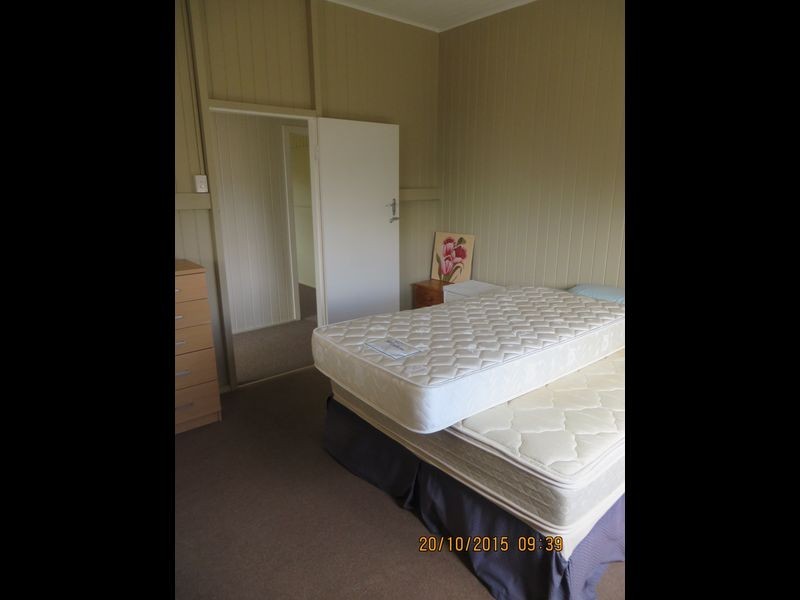 54 Fielding St, Gayndah QLD 4625