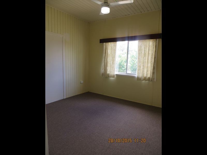 54 Fielding St, Gayndah QLD 4625