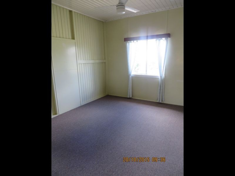 54 Fielding St, Gayndah QLD 4625