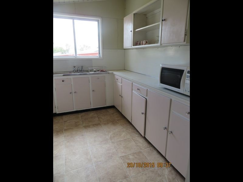 54 Fielding St, Gayndah QLD 4625