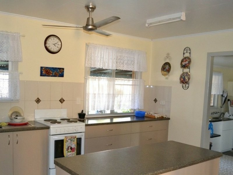 66-68 Dalgangal Rd, Gayndah QLD 4625