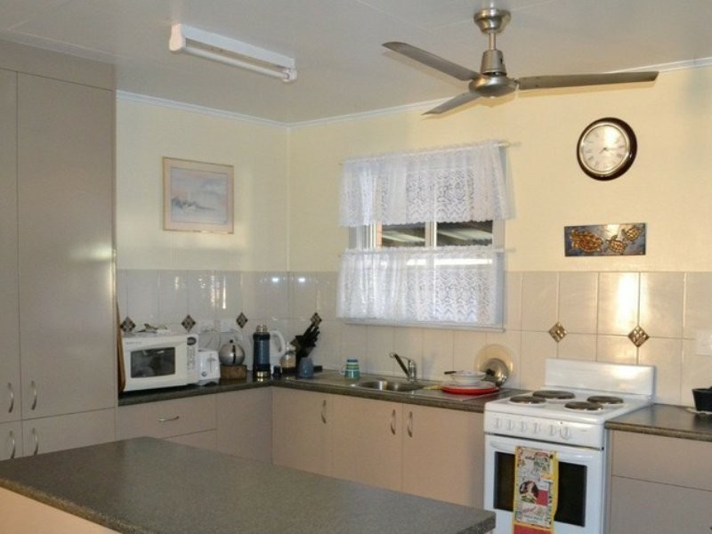 66-68 Dalgangal Rd, Gayndah QLD 4625
