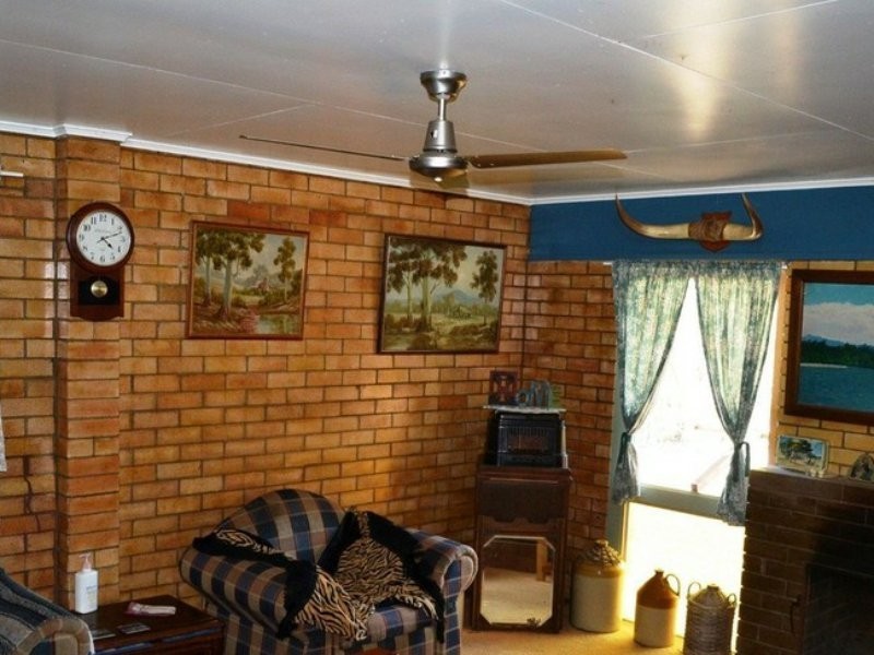 66-68 Dalgangal Rd, Gayndah QLD 4625