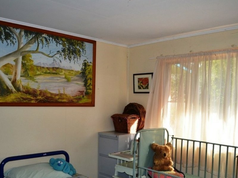66-68 Dalgangal Rd, Gayndah QLD 4625