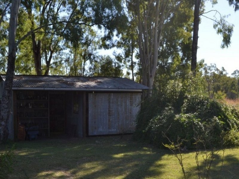 66-68 Dalgangal Rd, Gayndah QLD 4625