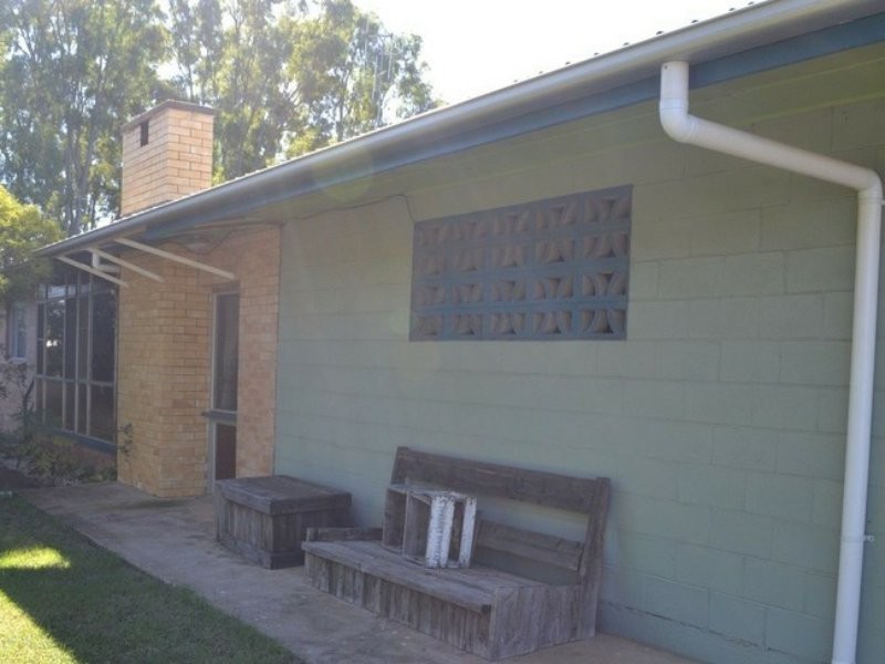 66-68 Dalgangal Rd, Gayndah QLD 4625