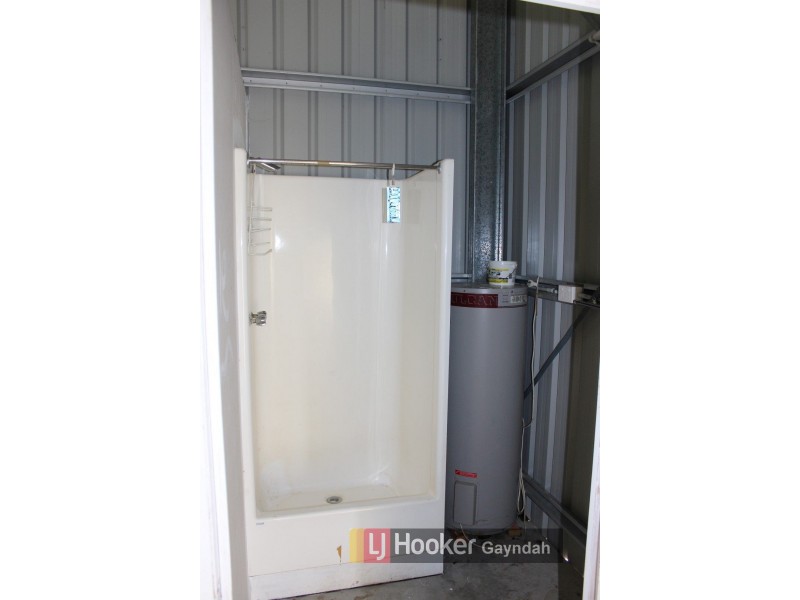 84-86 Adelong St, Gayndah QLD 4625