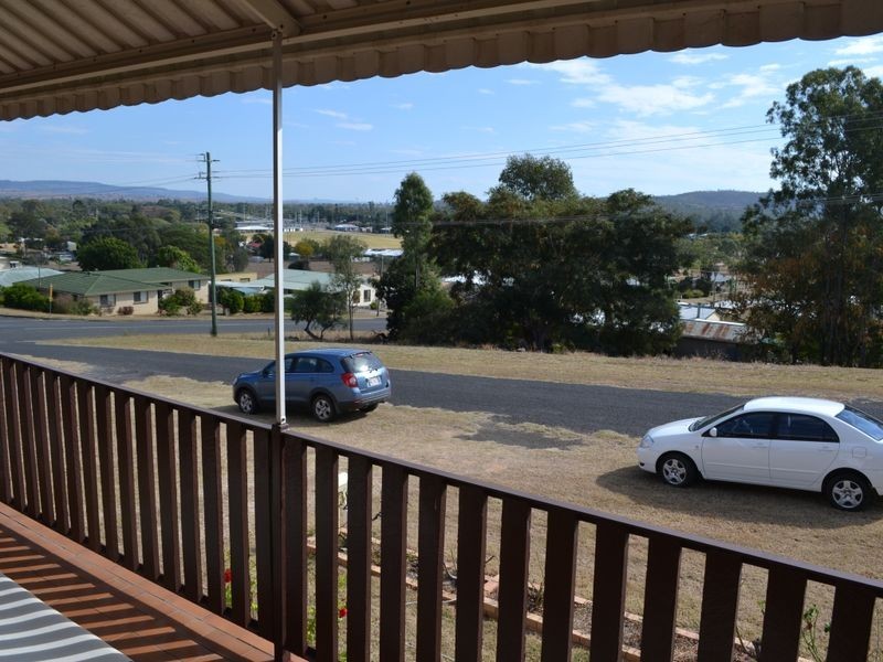 9 Maud St, Gayndah QLD 4625