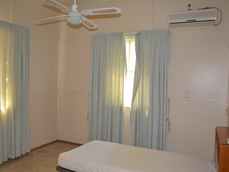 6 Old Maryborough Rd, Gayndah QLD 4625