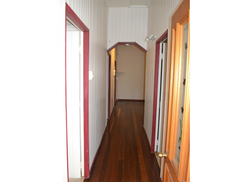 6 Old Maryborough Rd, Gayndah QLD 4625