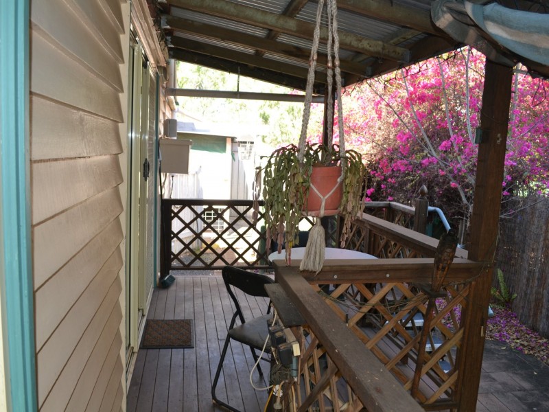 6 Old Maryborough Rd, Gayndah QLD 4625