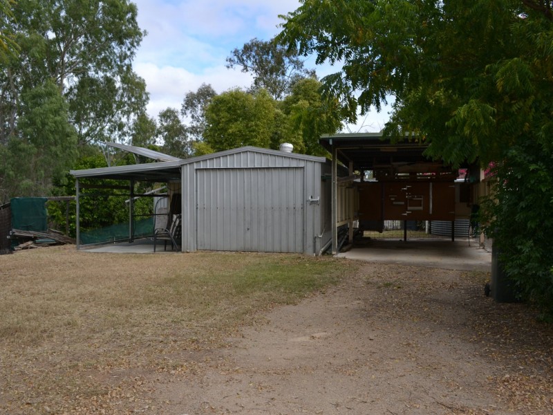 6 Old Maryborough Rd, Gayndah QLD 4625