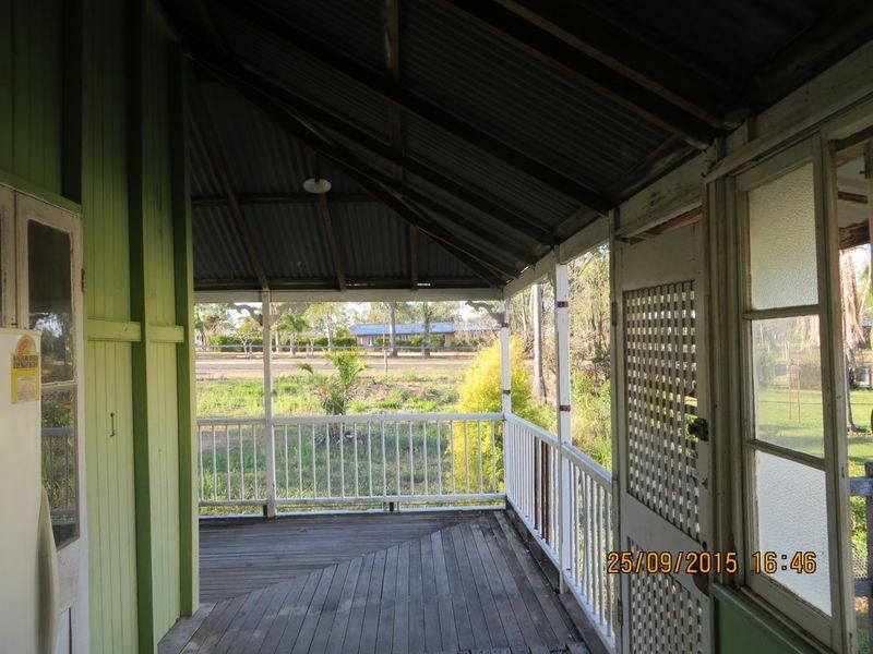 52 Boyd St, Gayndah QLD 4625