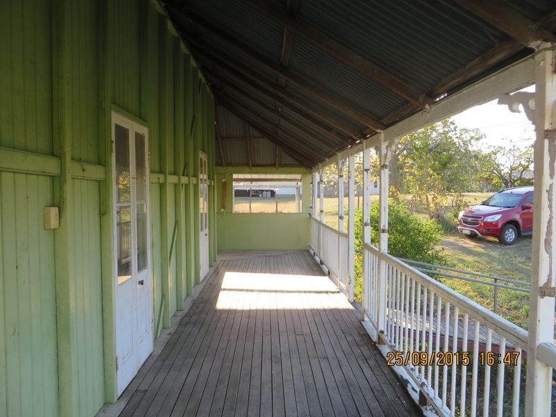 52 Boyd St, Gayndah QLD 4625