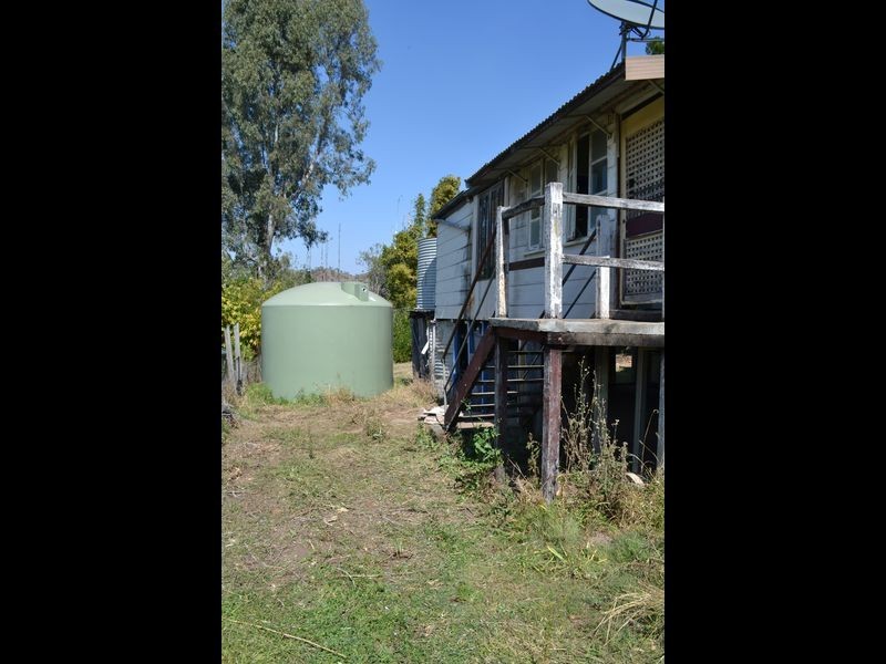 52 Boyd St, Gayndah QLD 4625