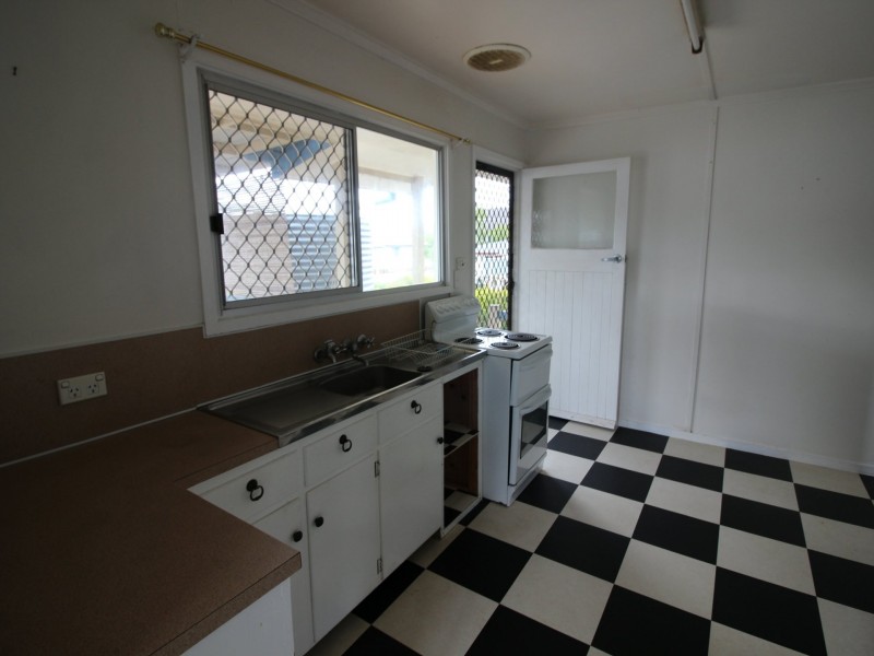 83 Fielding Street, Gayndah QLD 4625