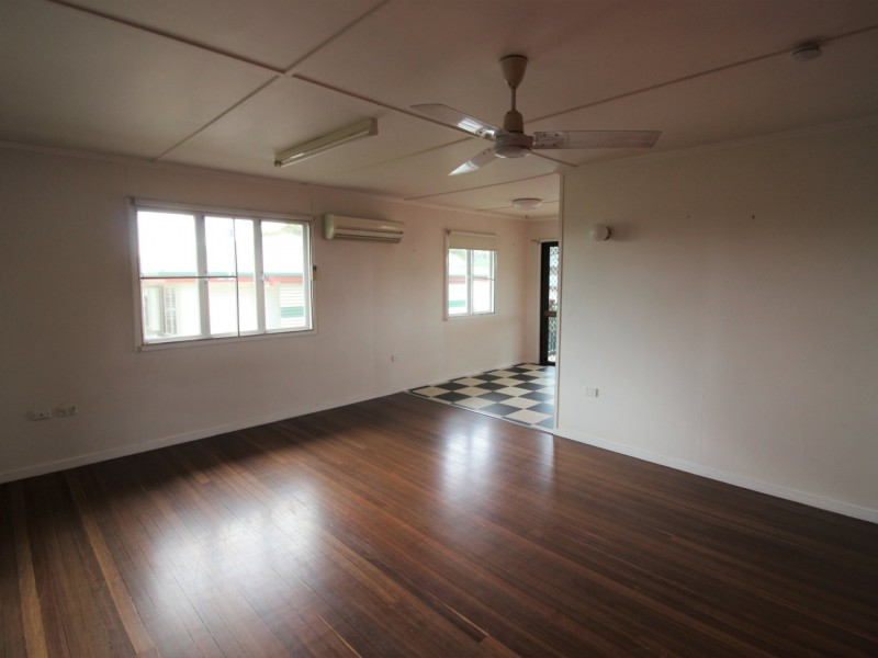 83 Fielding Street, Gayndah QLD 4625