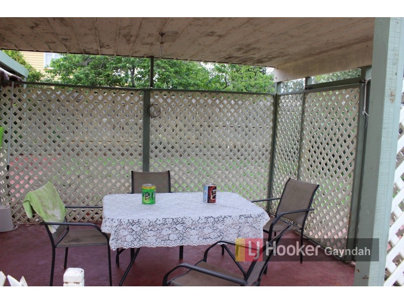 12 Elizabeth Street, Biggenden QLD 4621