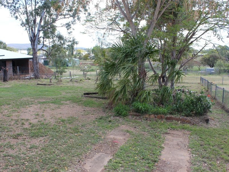 43 Porter Street, Gayndah QLD 4625