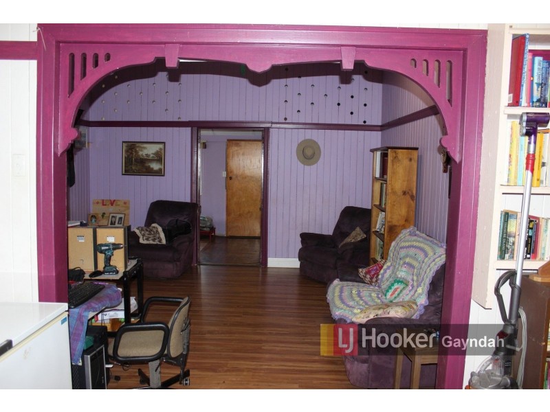 12 Queen Street, Gayndah QLD 4625