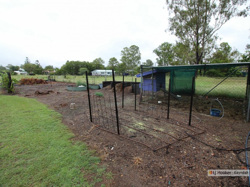 10 Caroline Street, Biggenden QLD 4621