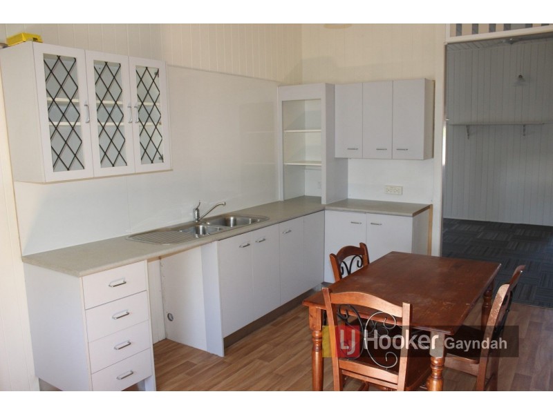 30 Barrow Street, Gayndah QLD 4625