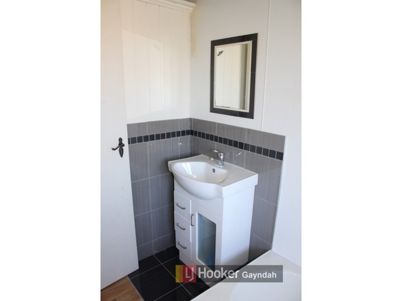 30 Barrow Street, Gayndah QLD 4625