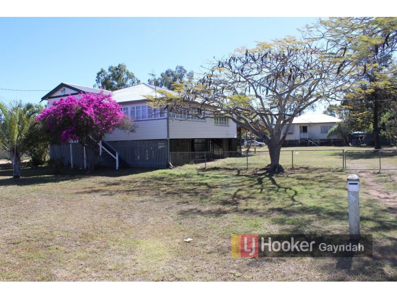 30 Barrow Street, Gayndah QLD 4625