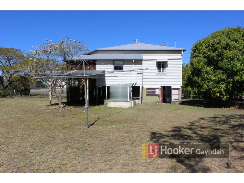 30 Barrow Street, Gayndah QLD 4625