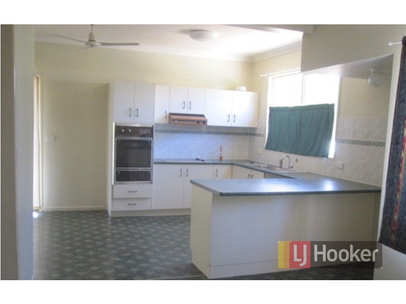 7 Gertrude St, Gayndah QLD 4625