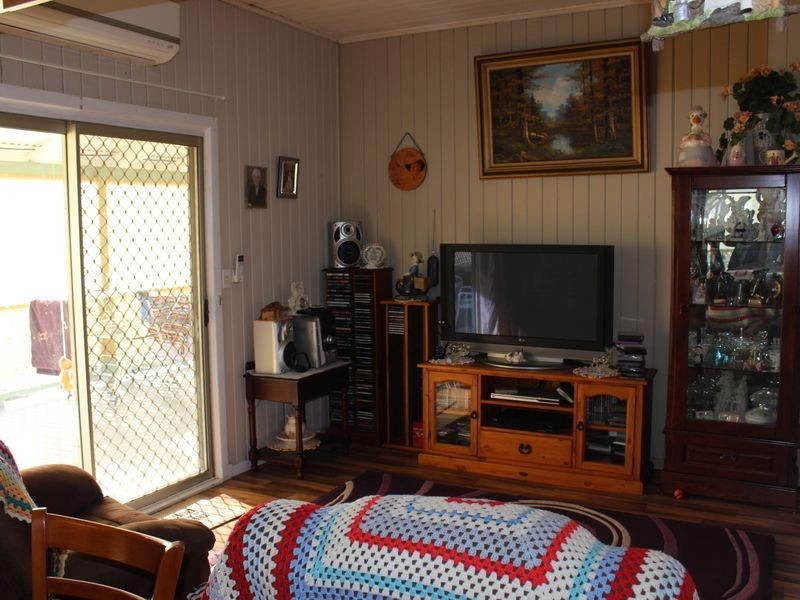1 Macdonald Street, Eidsvold QLD 4627