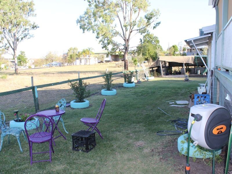 1 Macdonald Street, Eidsvold QLD 4627