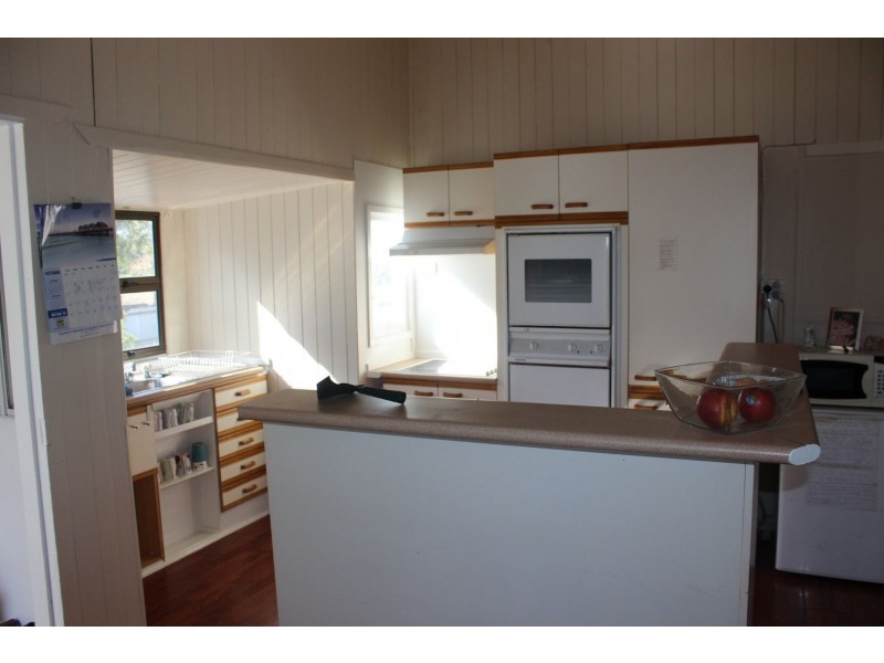 36 Warton Street, Gayndah QLD 4625