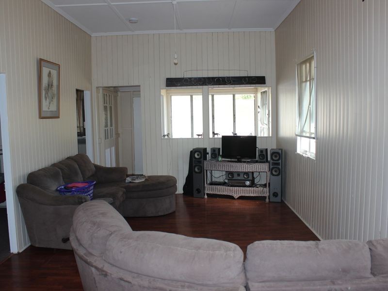 36 Warton Street, Gayndah QLD 4625