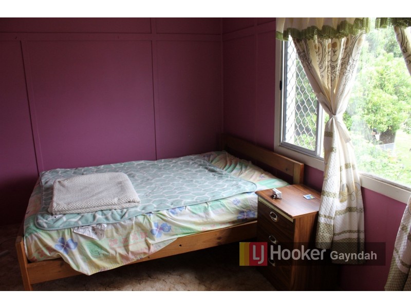 11 Pineapple Street, Gayndah QLD 4625