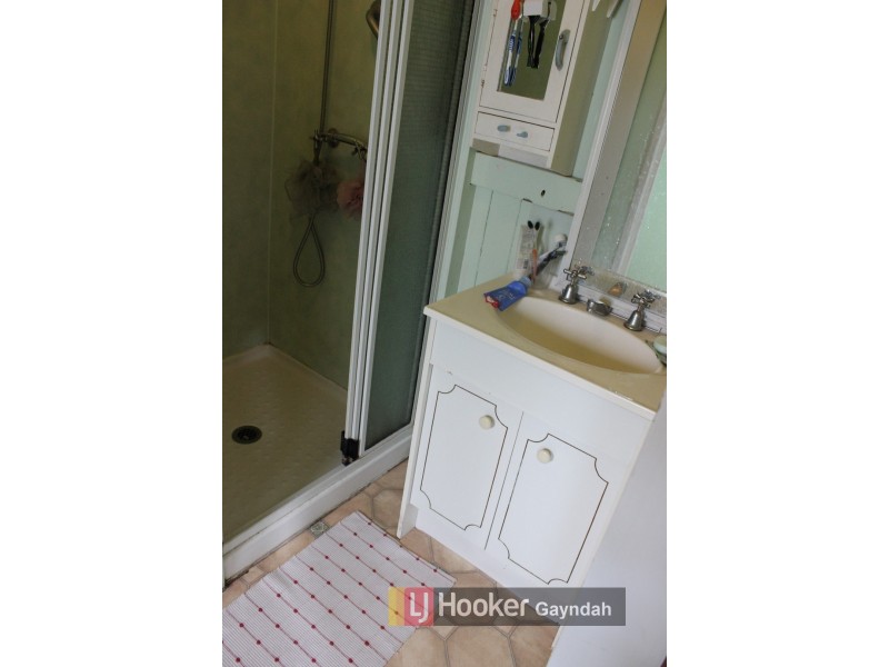 11 Pineapple Street, Gayndah QLD 4625