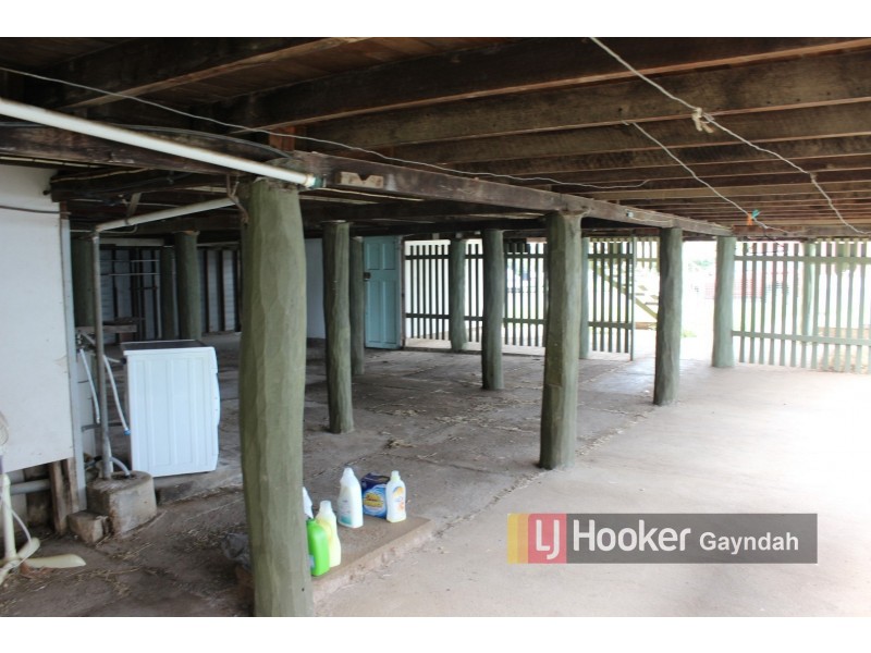 11 Pineapple Street, Gayndah QLD 4625