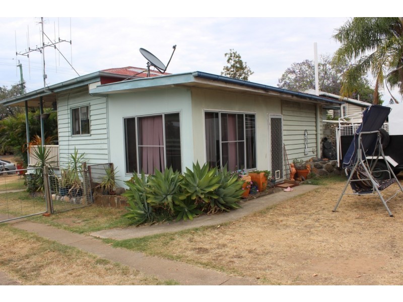 9 Boyd Street, Gayndah QLD 4625