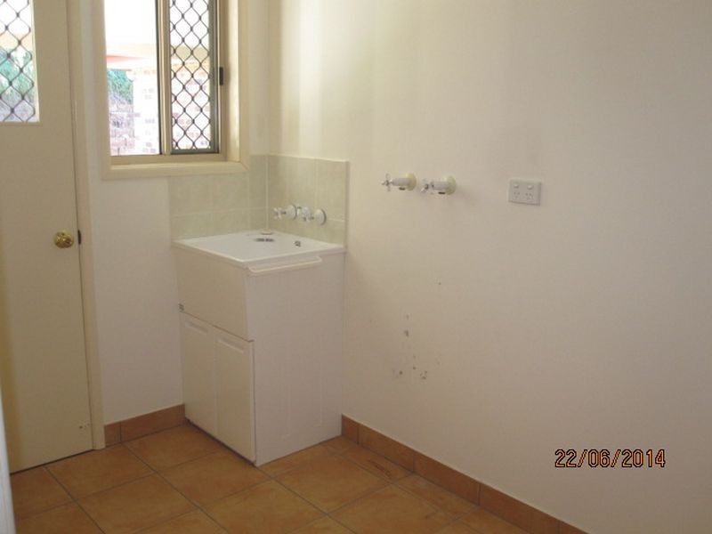 18 Augustus Street, Mount Perry QLD 4671