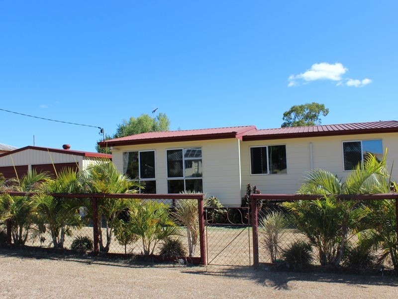1 Arthur St, Gayndah QLD 4625