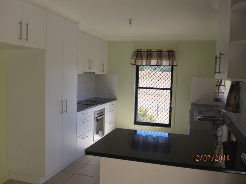 13 Dickson St, Mount Perry QLD 4671